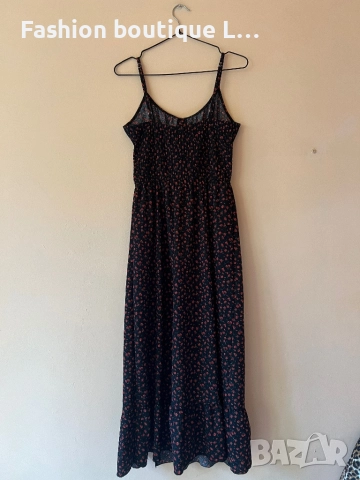 Черна дълга рокля с десен на червени цветя вталена M размер с регулиращи се презрамки на House 👗, снимка 8 - Рокли - 52235804