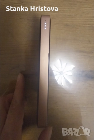 Външна батерия 10000mAh. , снимка 4 - Външни батерии - 52641609