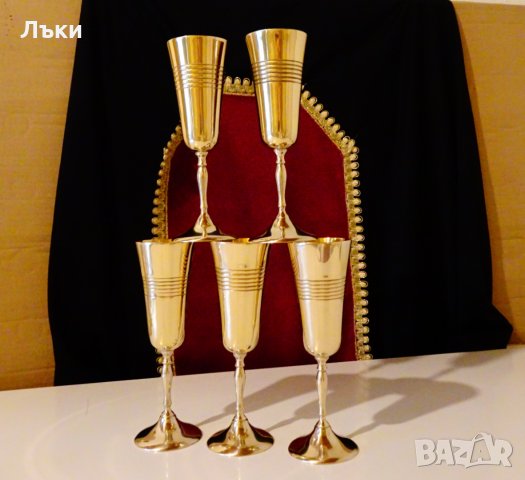 Бронзов бокал 17 см.,чаша за вино,релеф. , снимка 2 - Антикварни и старинни предмети - 31152751