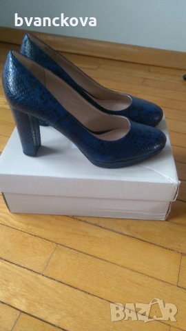 Дамски елегантни обувки Clarks