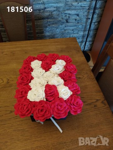  Цветя от креп хартия в кутия, снимка 8 - Изкуствени цветя - 27100148