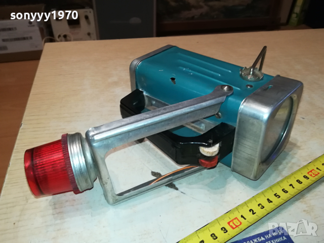 СТАР КОЛЕКЦИОНЕРСКИ МЕТАЛЕН ФЕНЕР 2303242039, снимка 10 - Антикварни и старинни предмети - 44913782