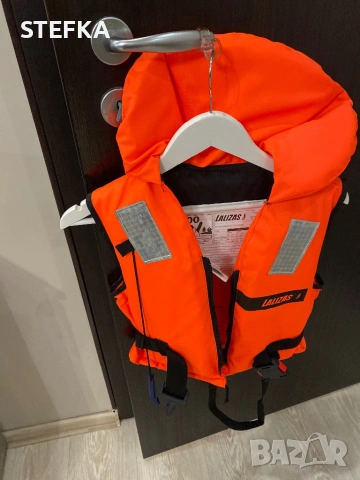 Спасителна жилетка до 100 кг