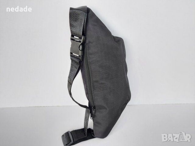 Дамска черна текстилна чанта тип банан. Унисекс модел с елементи Хамелеон на лицето , снимка 3 - Чанти - 31216372