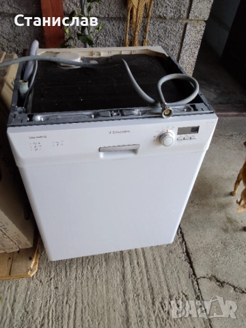 Съдомиялна за под плод