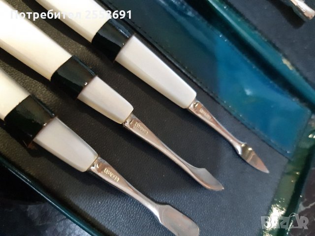 Комплект за маникюр 