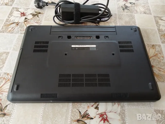 Лаптоп Dell Latitude E5540, снимка 3 - Лаптопи за дома - 56391829