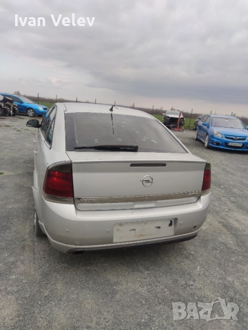 Опел Вектра Ц 1.9 150к.с автомат 2007г. Opel Vectra C 1.9cdti 150k.s, снимка 4 - Автомобили и джипове - 51828171