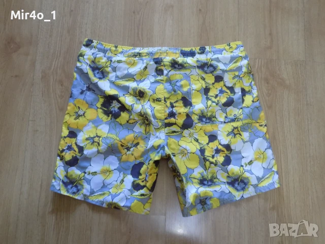 Къси панталони hugo boss шорти гащета бански плажни екип летни шарени оригинални мъжки S, снимка 2 - Спортни дрехи, екипи - 51405286