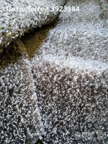 Килим 2 на 2 метра, сив запазен изпран чист, снимка 2 - Килими - 50911199