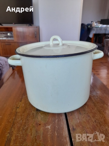 Стара Емайлирана тенджера #8