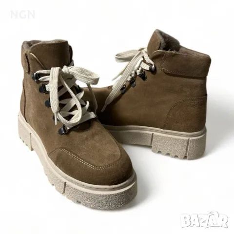 Уникални тренди боти от естествен велур.