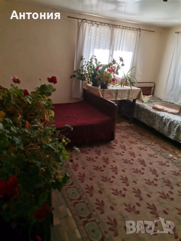 Двуетажна къща с гараж, снимка 6 - Къщи - 52228862