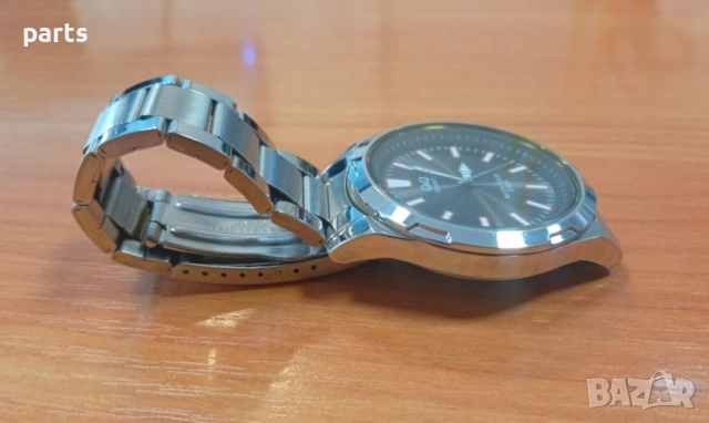 Мъжки Часовник Q&Q , снимка 3 - Мъжки - 53913783