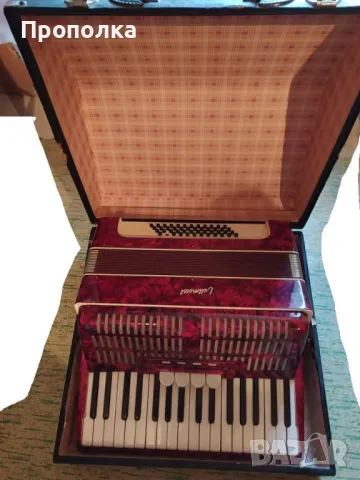 Сто годишен - Акордеон Weltmaister с куфар, 48 баса, снимка 12 - Акордеони - 49060337