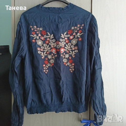 Дамско яке с Бродирана Пеперуда на гърба, снимка 2 - Якета - 51804973