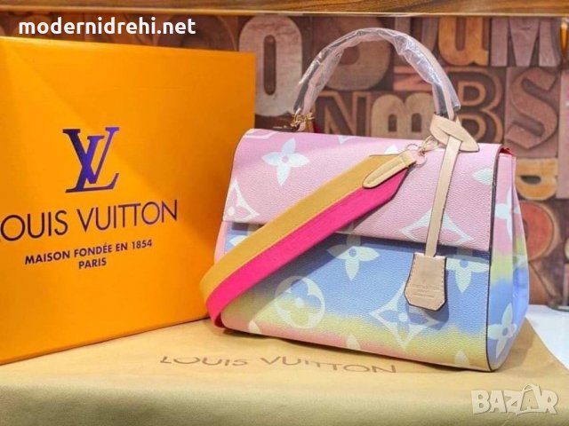 Чанта Louis Vuitton нежно розаво и синьо, снимка 1 - Чанти - 29910520