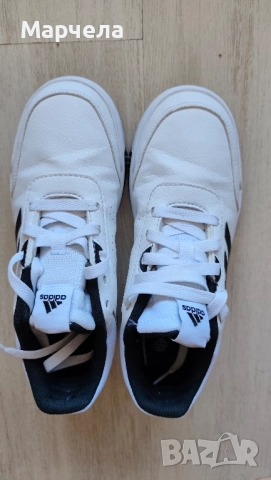 Маратонки Адидас , снимка 2 - Детски маратонки - 51528408