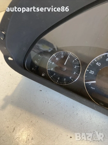 Скоростомер за автоматична трансмисия за Mercedes CLK W209 270 CDI (2005) A2095406811, снимка 3 - Части - 54166945