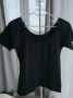 Черна къса блуза с къс ръкав и обло деколте, снимка 1