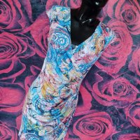 Многоцветна къса еластична рокля M , снимка 1 - Рокли - 37480706