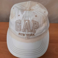 Gap-One Size--Чисто Нова, снимка 6 - Шапки - 36477705