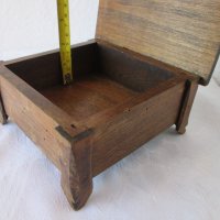 Стара дърена кутия с дърворезба, снимка 3 - Други - 31812299