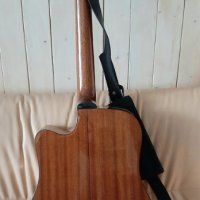 Ел.-акустична 12-струнна китара Takamine G Series с колан и куфар , снимка 2 - Китари - 44439263