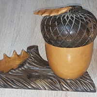 Старинна дървена кутия за тютюн , снимка 1 - Антикварни и старинни предмети - 44517613