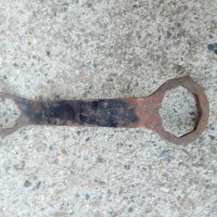 Стар ключ за каруца, снимка 1 - Антикварни и старинни предмети - 38384619