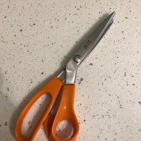 Ножица на,,FISKARS”декорираща за къдраво рязане, снимка 2 - Ученически пособия, канцеларски материали - 29789237