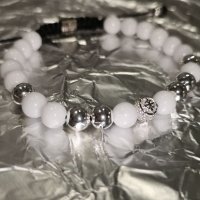 Дамска луксозна сребърна гривна с бели камъни, 925 мънисто с цирконий и лого, снимка 3 - Гривни - 32115121