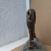 Стара бронзова ютия, снимка 7 - Антикварни и старинни предмети - 44338275