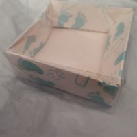бебешка картонена кутия с прозрачен капак картонени кутии ръчна изработка сувенир фигурка кутийка, снимка 1 - Други - 37612319