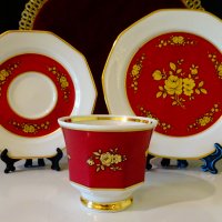 Чаша с чинии баварски порцелан,злато,рози,рубин. , снимка 2 - Чаши - 38215213