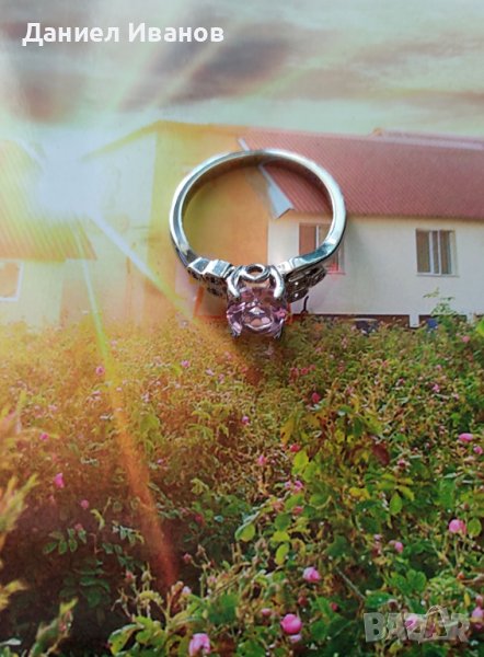 Златен пръстен бяло злато с камък СЪРЦЕ на Сваровски 18К, снимка 1
