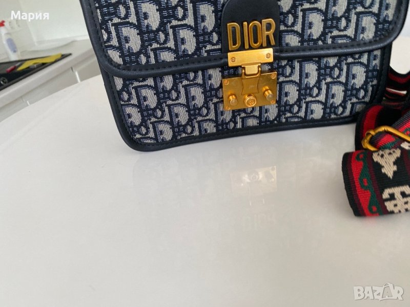 Елегантна Диор/Dior чанта черна от плат с една красива дръжка 24/17/6см ...