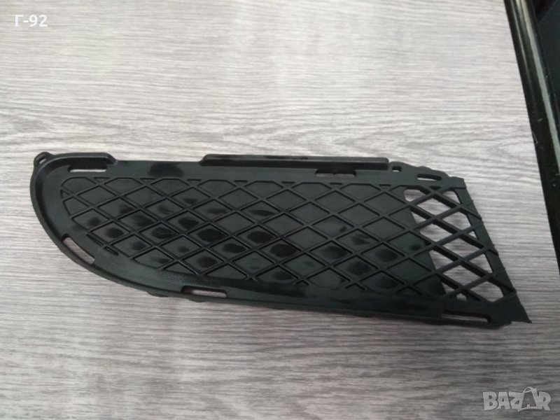 A1708850223**НОВО**MERCEDES* R170 *SLK дясна мрежеста решетка за предна броня, снимка 1