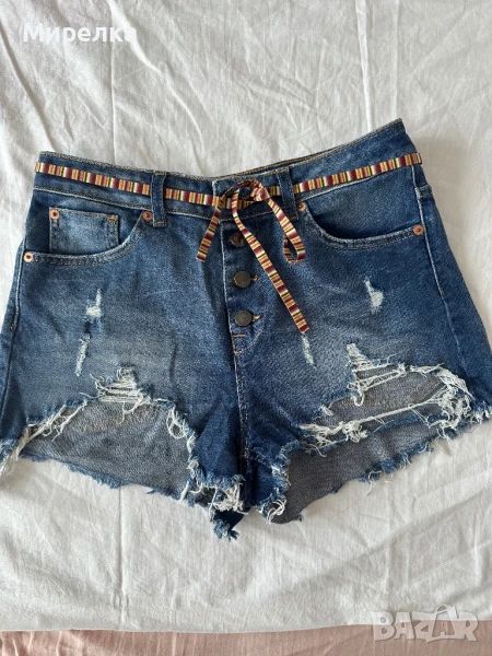 Нови дънкови къси панталони #United #Colors of #BENETTON 29 размер, снимка 1