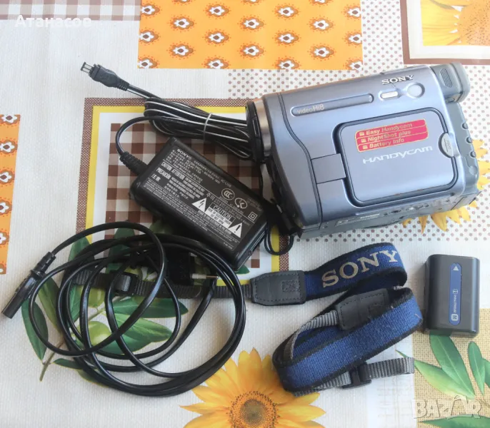 Sony CCD-TRV228E  Camcorder, снимка 1