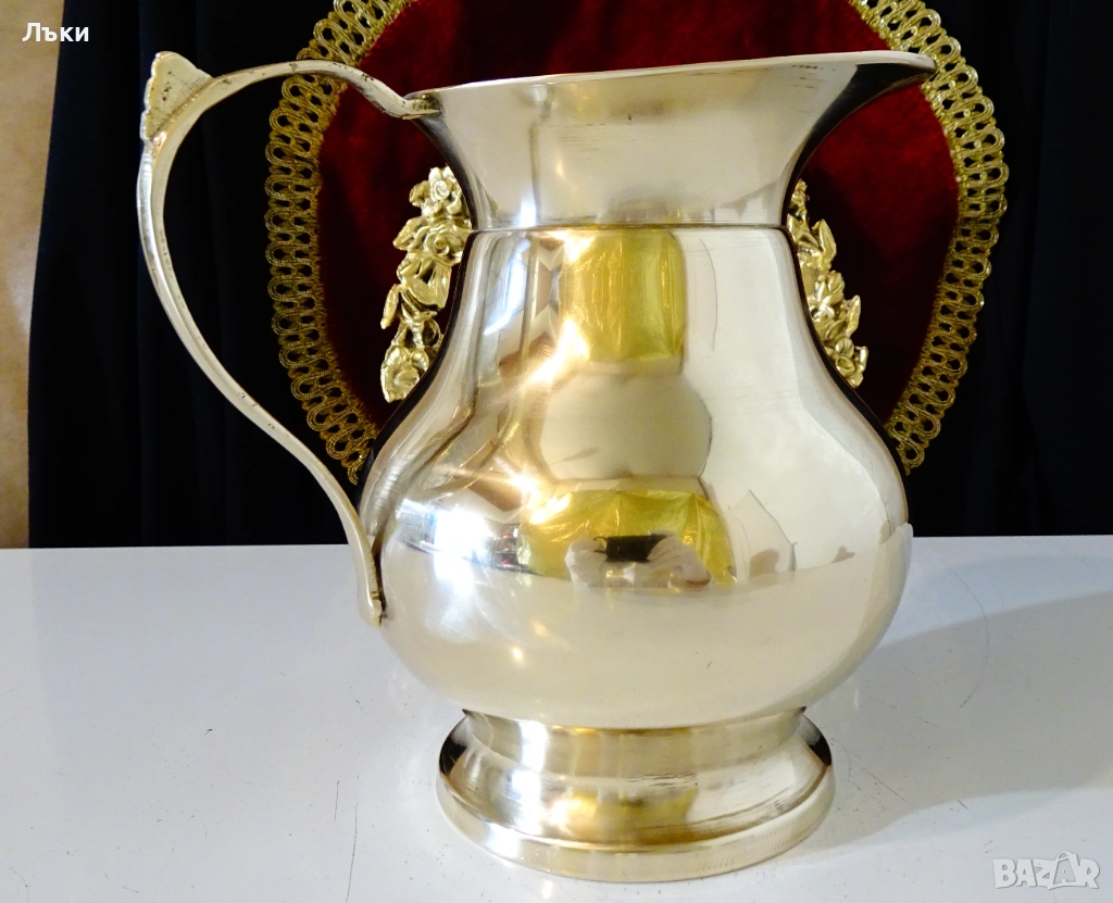 Масивна бронзова кана за вино 1.2 л. , снимка 1