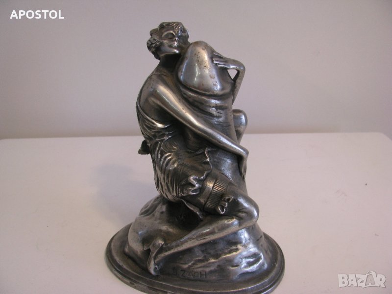 статуетка Bruno ZACH , снимка 1