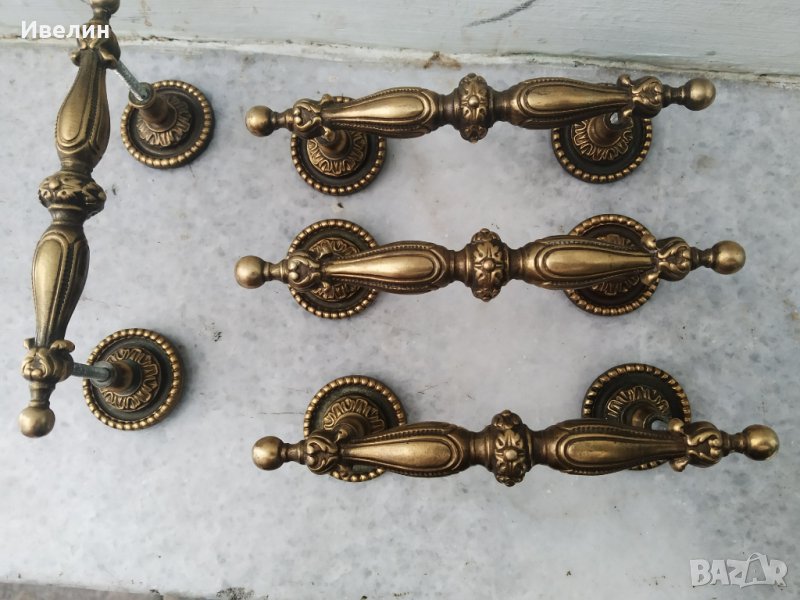 Две барокови дръжки за мебел, снимка 1