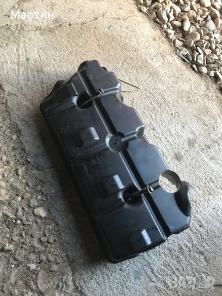 Капак клапани /Suzuki Grand Vitara 2005-2014 1.9DDiS, снимка 1