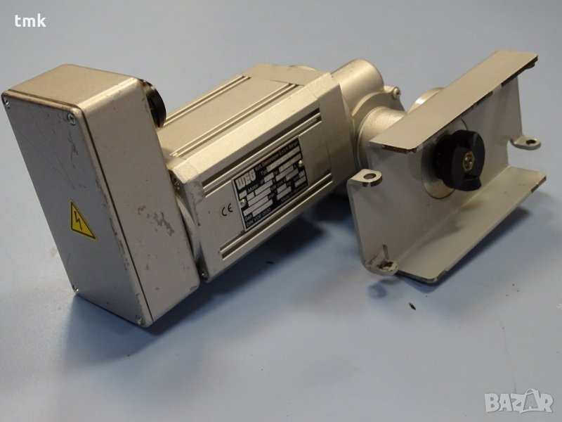мотор редуктор WEG UECS 303 T/551 24 VDC, снимка 1
