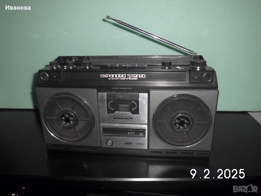 Продавам радиокасетофон Loewe , снимка 1