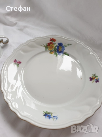 Поцеланов комплект, снимка 6 - Антикварни и старинни предмети - 51941731