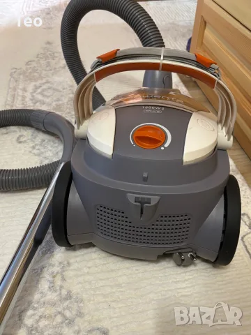Прахосмукачка без торба Rowenta Compacteo Cyclonic (1800W, HEPA филтър) – Отлично състояние!, снимка 5 - Прахосмукачки - 56016103
