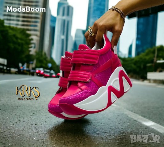 Стилни дамски обувки на платформа 