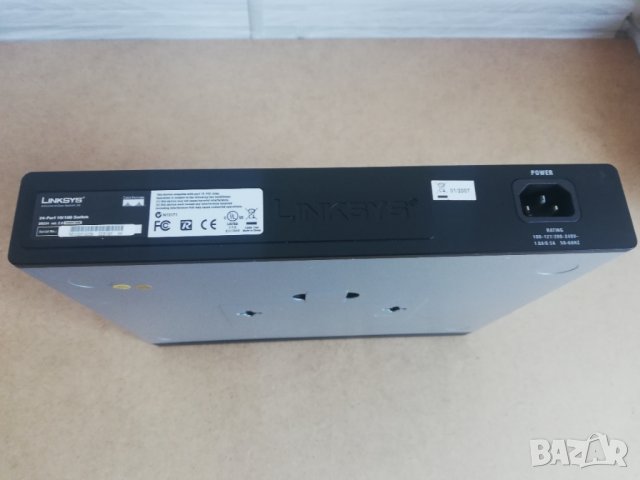 Linksys SR244 24-Port 10/100 switch, снимка 5 - Суичове - 42570497